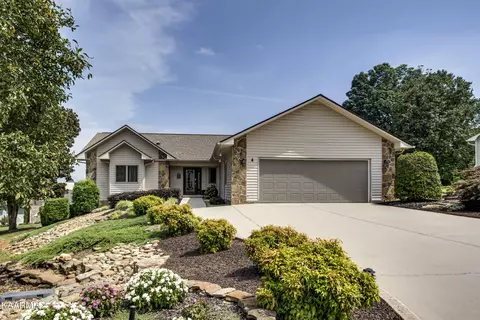 403 Kiyuga Cir, Loudon, TN 37774