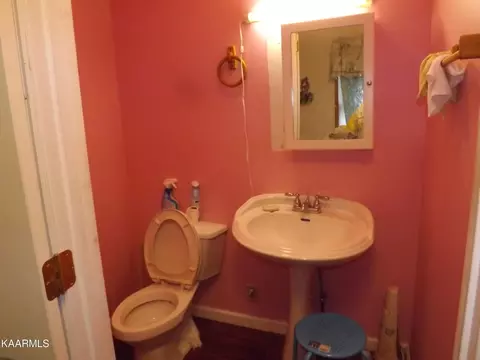 668 Shawanee Rd, Harrogate, TN 37752 photo 6