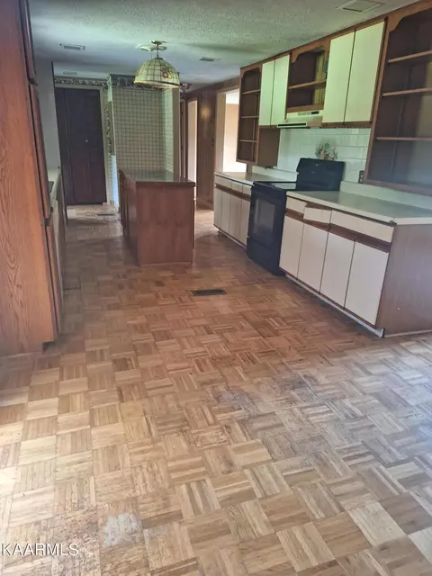 5701 Roberts Rd, Corryton, TN 37721 photo 6