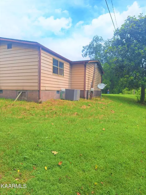 5701 Roberts Rd, Corryton, TN 37721 photo 13