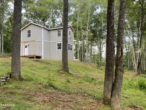 460 Nydeck Rd, Robbins, TN 37852