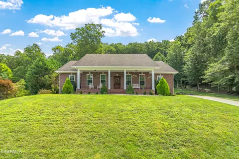 238 Andorra Ln, Clinton, TN 37716