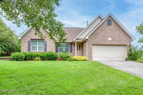 7600 Racing Run Rd, Knoxville, TN 37920