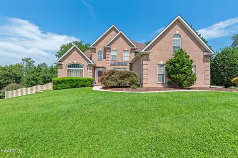 2464 Hardin Farms Ln, Knoxville, TN 37932