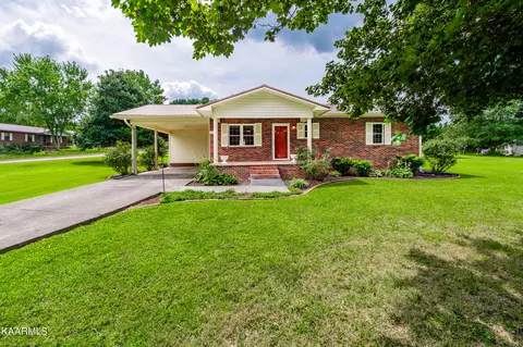 216 Over Hill Dr, Sweetwater, TN 37874
