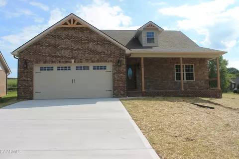 3008 Villas Creekside Dr, Dandridge, TN 37725