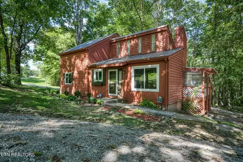 1 Dragon Canoe, Crab Orchard, TN 37723