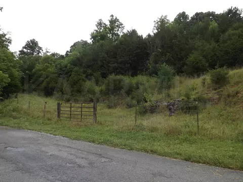 829 Pine Hill Rd, Harrogate, TN 37752