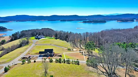 98 Cow Poke Lane, Rutledge, TN 37861