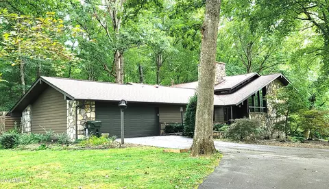 300 Woodland Dr, Sevierville, TN 37862