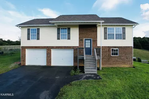 314 Maple Leaf Ln, Newport, TN 37821
