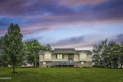 1441 Double D Dr, Sevierville, TN 37876