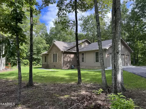 5318 Wilder Rd, Grimsley, TN 38565 photo 2