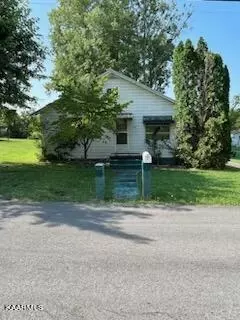 1129 W Irish St, Greeneville, TN 37743
