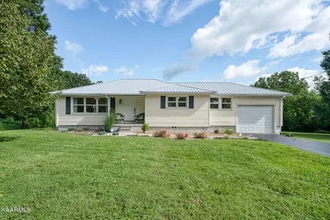 1163 Tabor Loop, Crossville, TN 38571
