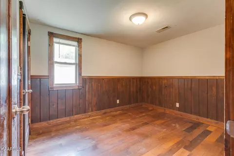 Undisclosed, Oneida, TN 37841 photo 10