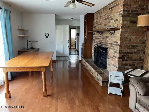 Dining - 465 Dr Thomas Walker Rd, Ewing, VA 24248 photo 1 of 2
