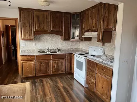 Kitchen - 465 Dr Thomas Walker Rd, Ewing, VA 24248 photo 1 of 5