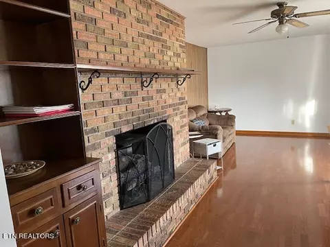 Living - 465 Dr Thomas Walker Rd, Ewing, VA 24248 photo 1 of 1