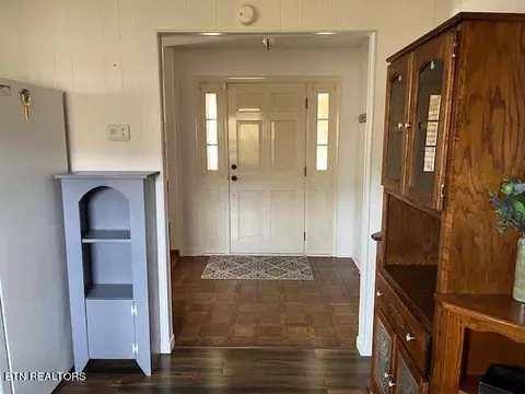 Entry Way - 465 Dr Thomas Walker Rd, Ewing, VA 24248 photo 1 of 4
