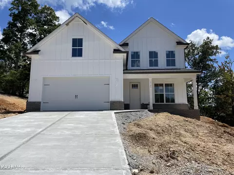 8140 Chapel Hill Ln, Knoxville, TN 37938