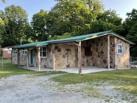 312 Davis Dr, Tazewell, TN 37879