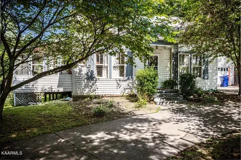 942 Fowler St, Clinton, TN 37716