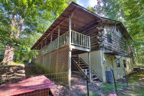 1126 Reagan Valley Rd, Tellico Plains, TN 37385