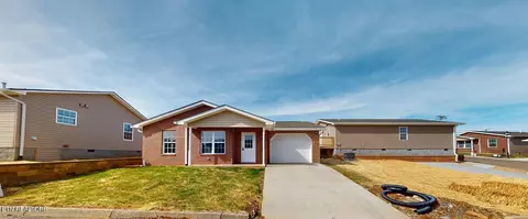 1032 Park Blvd Cir, Rogersville, TN 37857