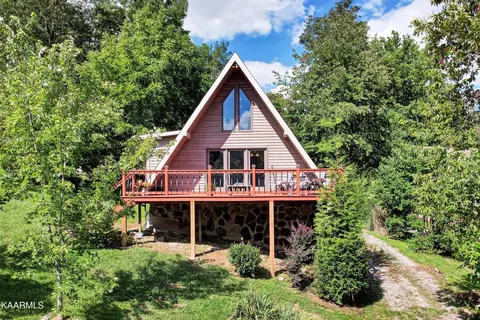 559 Cape Norris Rd, New Tazewell, TN 37825