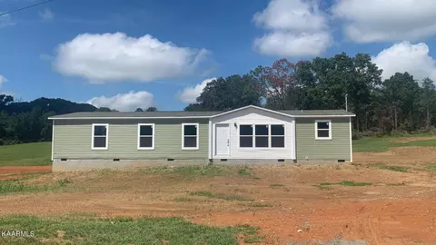 326 Bungalow Dr, Dandridge, TN 37725