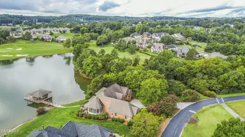 200 Tuscorora Ln, Loudon, TN 37774