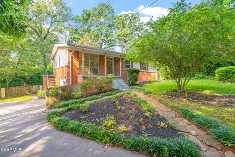 3108 NE Chantilly Dr, Knoxville, TN 37917