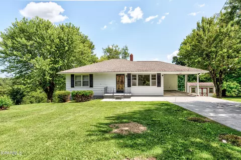 807 Rose Hill Dr, La Follette, TN 37766