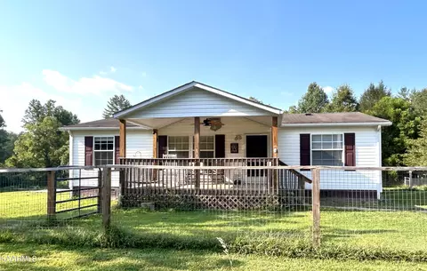 1109 Camp Austin Rd, Oakdale, TN 37829