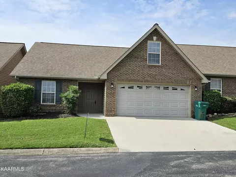 5911 Pebble Run Way, Knoxville, TN 37918