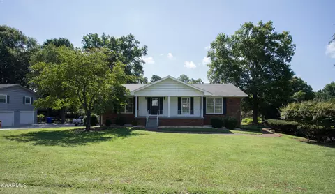 504 E Meadecrest Dr, Knoxville, TN 37923