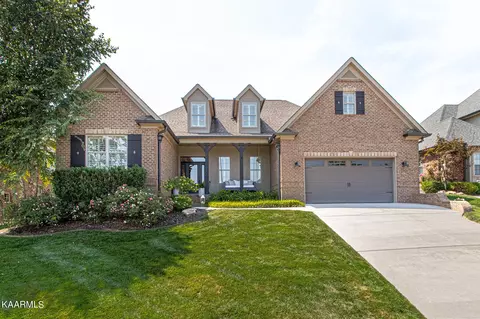 619 Elk Falls Ln, Knoxville, TN 37922