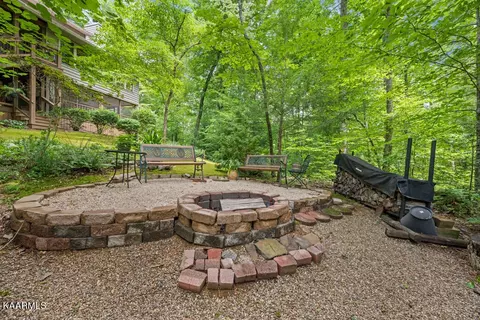 411 Laurel Rd, Townsend, TN 37882 photo 10