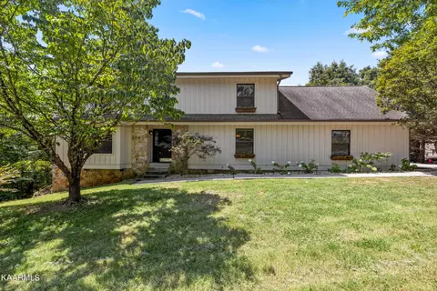 421 Ferret Rd, Knoxville, TN 37934