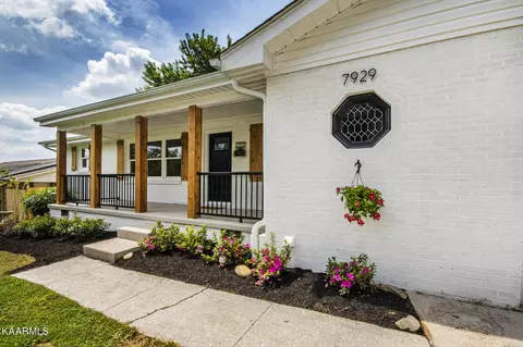 7929 Ewing Rd, Powell, TN 37849 photo 3