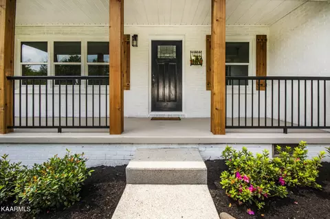 7929 Ewing Rd, Powell, TN 37849 photo 4