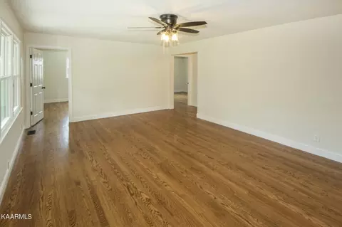 7929 Ewing Rd, Powell, TN 37849 photo 5