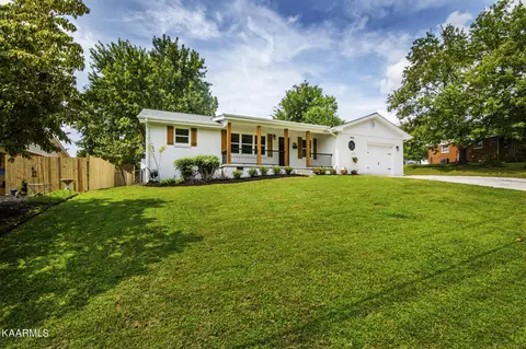7929 Ewing Rd, Powell, TN 37849 photo 2