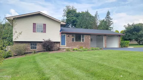 221 Rutherford Dr, New Tazewell, TN 37825