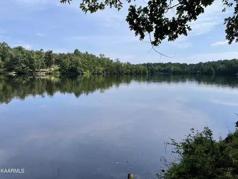 Anne Rd, Monterey, TN 38574