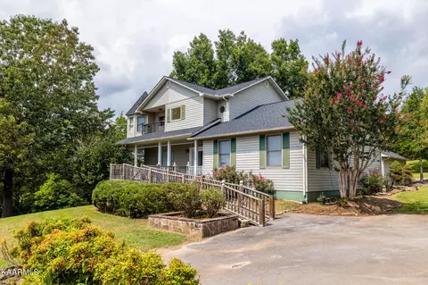 1174 S Fork Dr, Sevierville, TN 37862