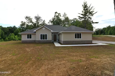 612 Kayla Ln, Oneida, TN 37841
