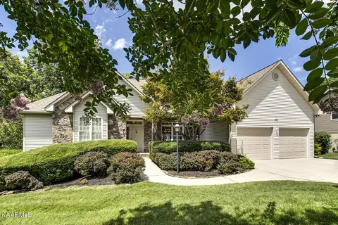 123 Oostagala Dr, Loudon, TN 37774
