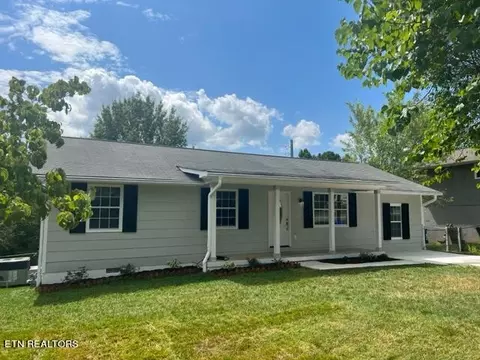 103 Tracy Ln, Oak Ridge, TN 37830